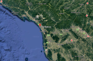 marina di pietrasanta hotel villa ombrosa map